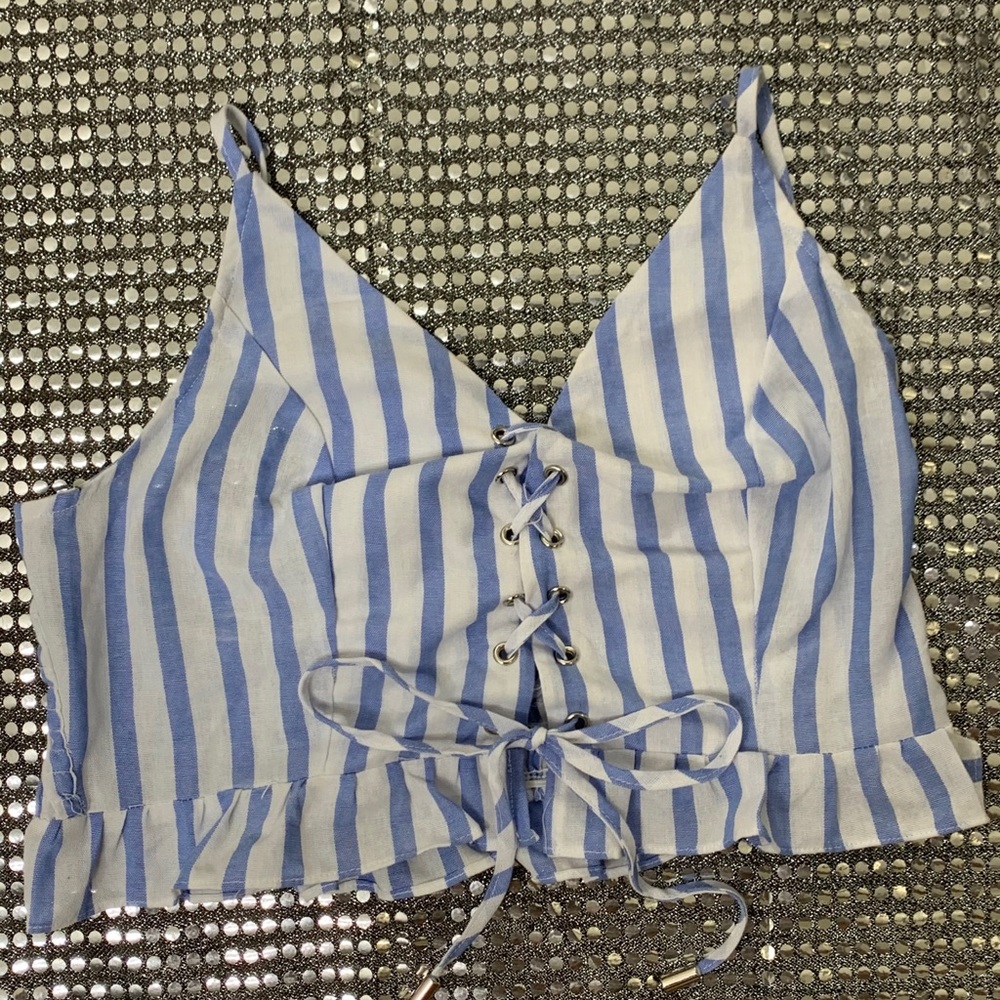 Lace up cropped Top